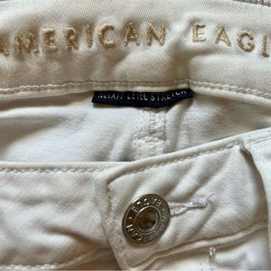 American Eagle next level stretch white jeans size 6